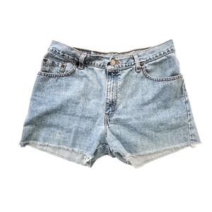 Vintage Levi's Cut‎ Off Shorts Light wash - Waist 30"